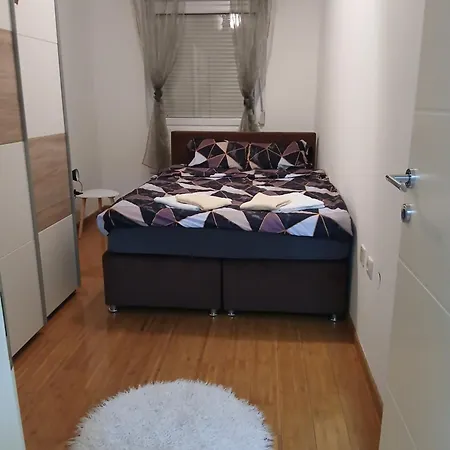 شقة Cakarevic دوبوي