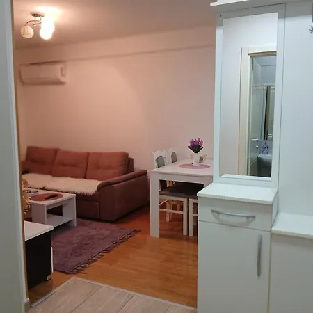 شقة Cakarevic دوبوي